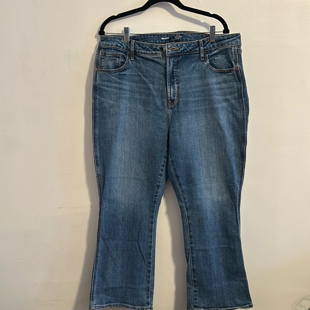 Old Navy High Rise Vintage Cropped Flare